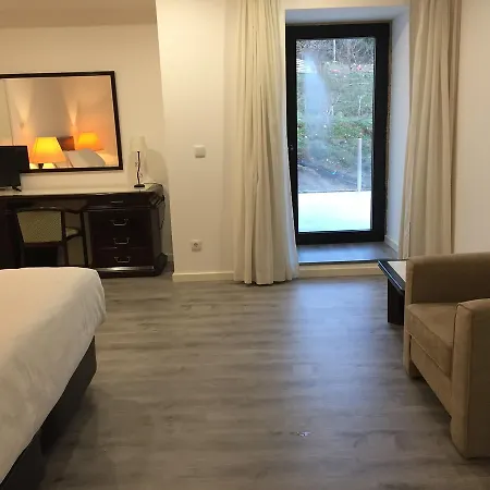 펜션 Quinta Bemboa Turismo Espaco Rural 아리세라